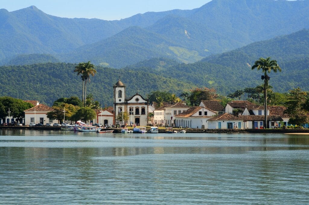 Dólar em alta - Paraty como um Destino Nacional alternativo