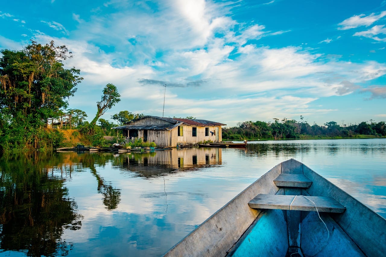 Leia mais sobre o artigo Roteiros Imperdíveis na Amazônia: Ecoturismo e Aventura